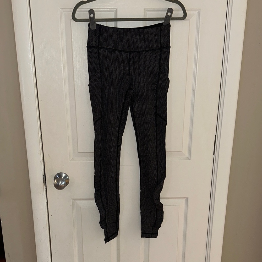 lululemon athletica Black and Grey Herringbone Patterned Leggings
